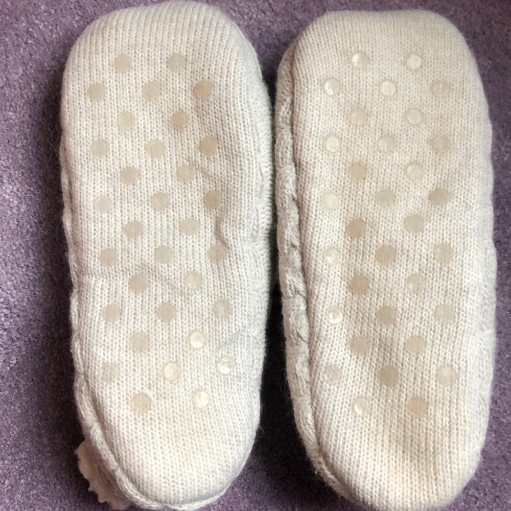 Fuzzy Slippers - Picture 3 of 5
